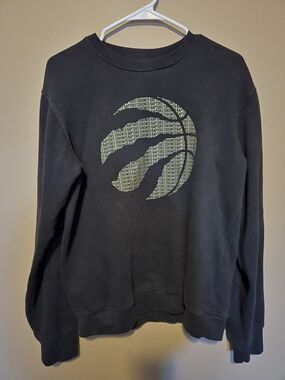 Toronto Raptors NBA Black Crewneck Sweatshirt Size Small